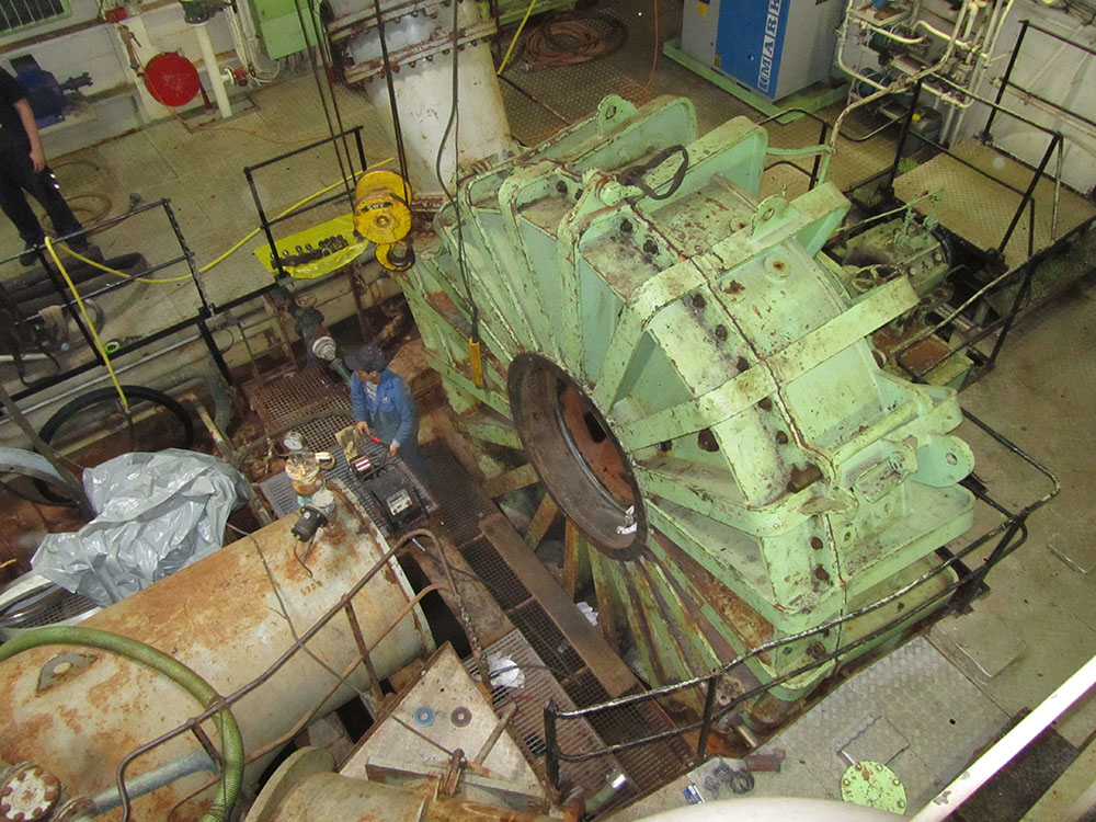 Baggerpumpe an der gearbeitet wird.